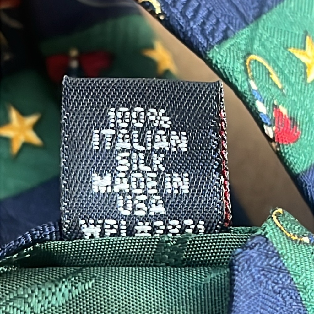 TOMMY HILFIGER Bundle (2) Elegant Patterned Ties - Picture 13 of 13